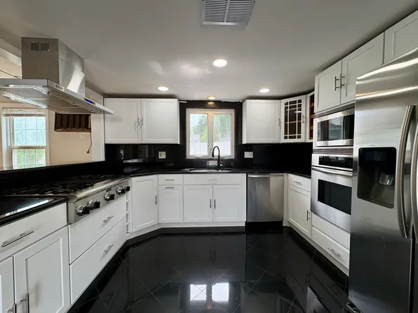 1318 Salem St, Malden, MA 02148