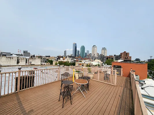 Rented by REAL New York | media 2