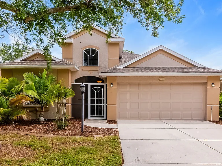 1252 Millbrook Cir — Photo 1