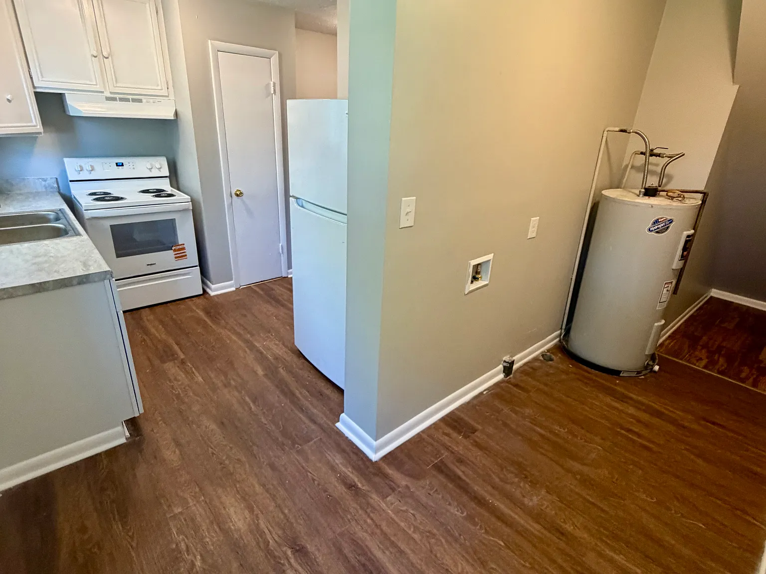 2 bed, $1,445 — Photo 2