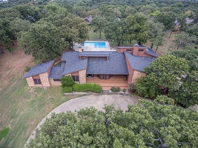 1st image of 3191 Hilltop Dr