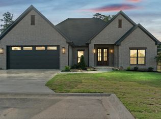 924 Wellington, Searcy, AR 72143
