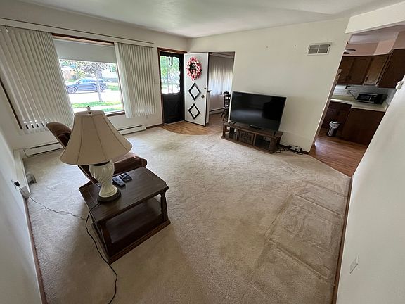 2nd image of 18460 Oakwood Ave