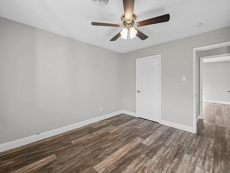 5421 Greenwood Way — Photo 21
