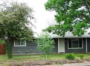 227 NW Elm Ave, Redmond, OR 97756