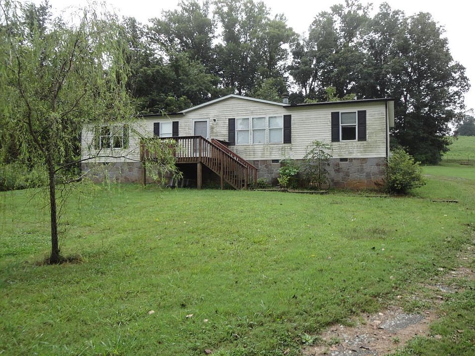 2nd image of 6212 Thorn Grove Pike