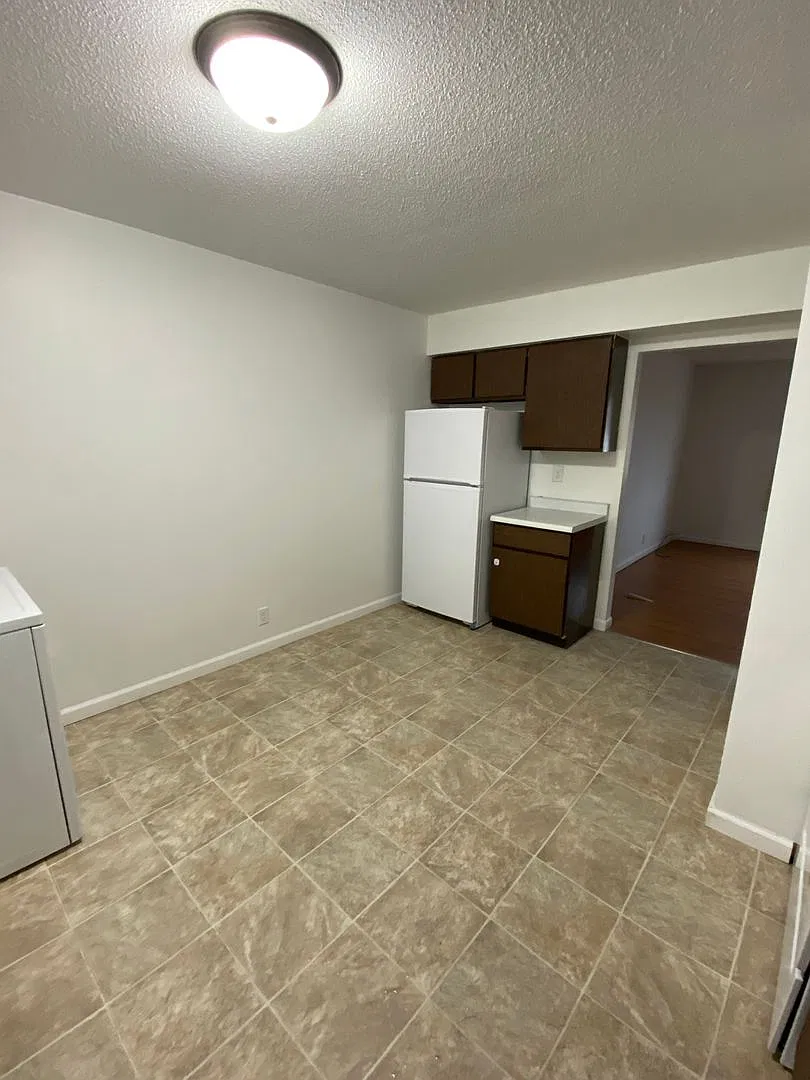 603 South 7Th Ave — Photo 3