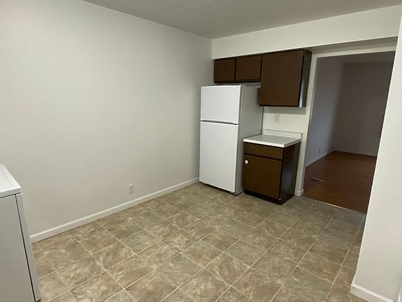 3rd image of 603 S 7th Ave #3