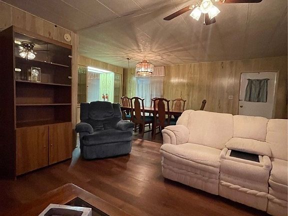 3rd image of 39 Sonderhen Dr
