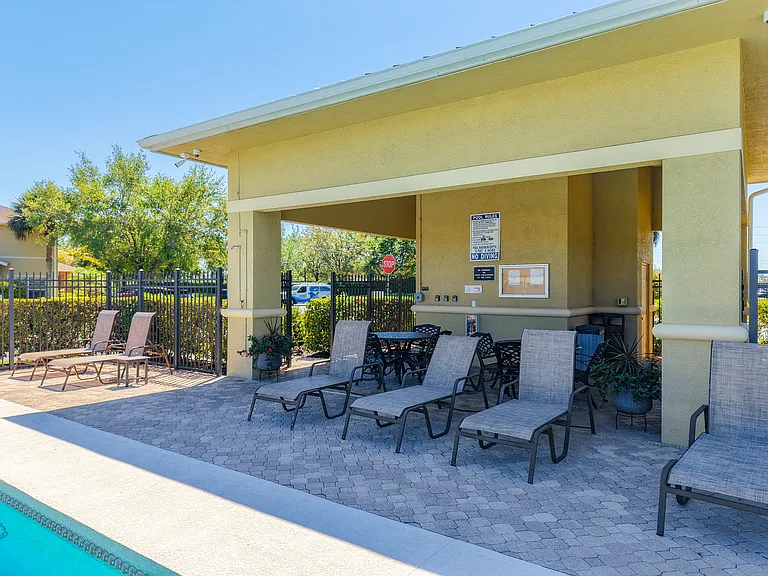 9101 Gervais Cir #1705 — Photo 4