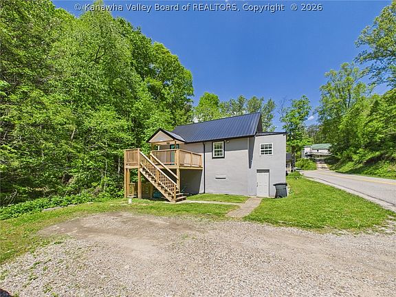 2nd image of 3742 Greenview Rd