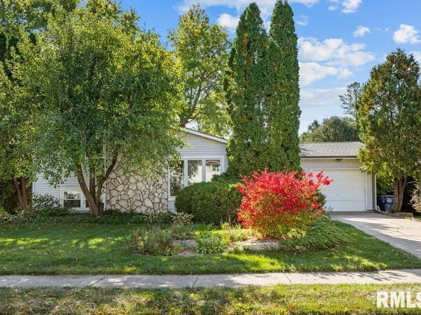 10 W 42nd Street Ct, Davenport, IA 52806