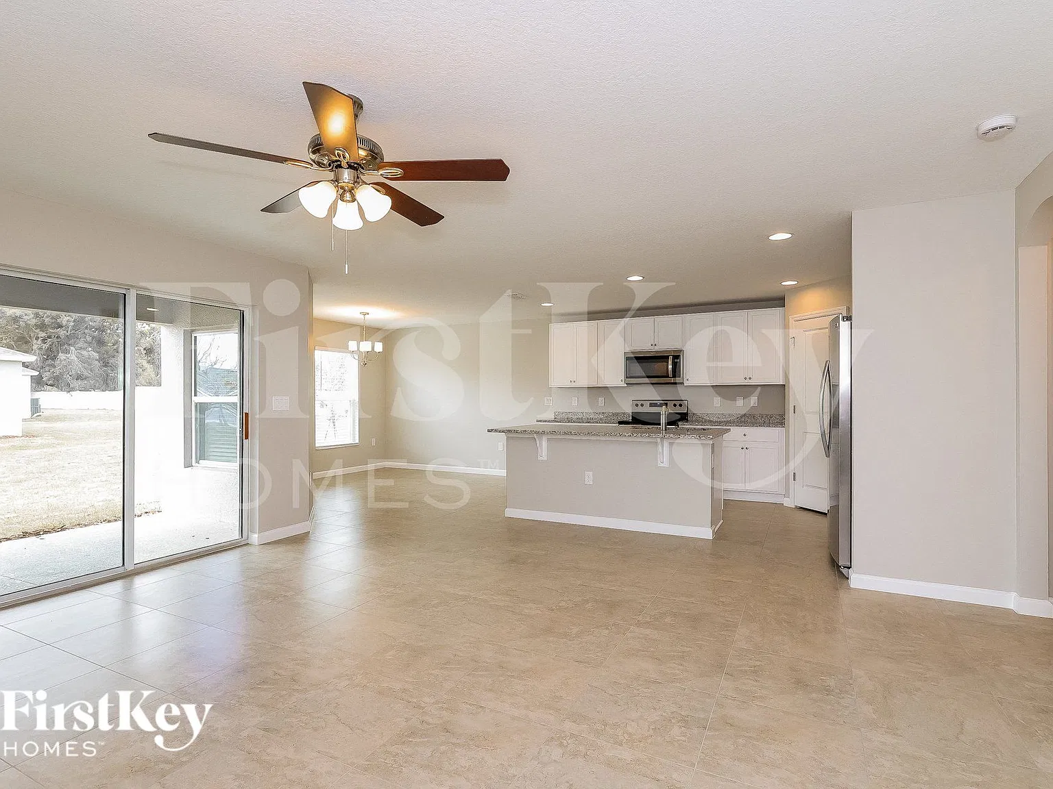 4 bed, 2.0 bath, 1758 sqft, $2,235 — Photo 3