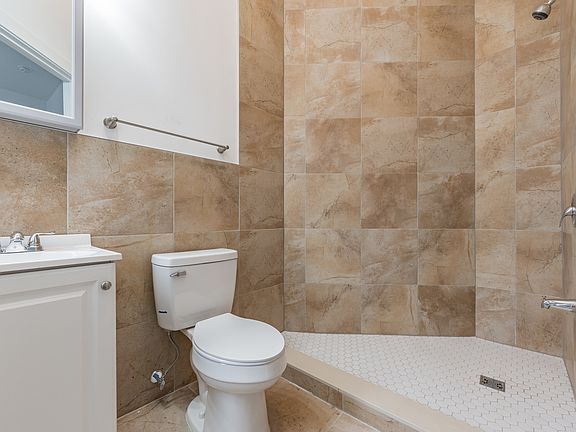 5th image of 143 Buena Vista Ave APT 3