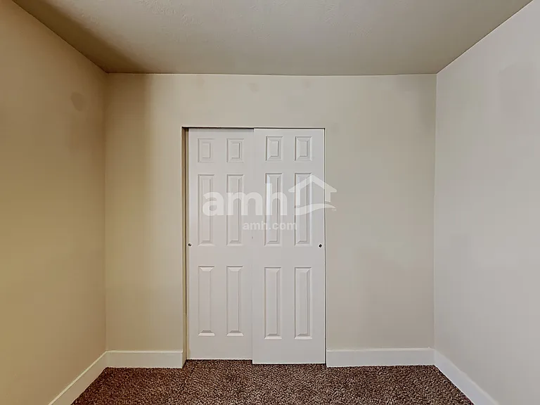 282 W Bricker Dr — Photo 17