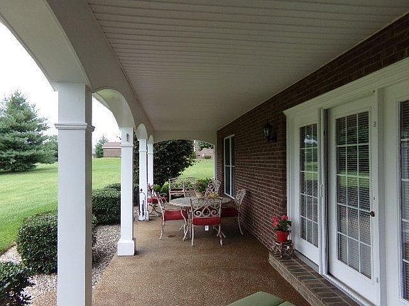 3rd image of 114 Meadow View Dr