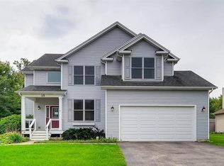 15 Hilltop Ln, South Elgin, IL 60177