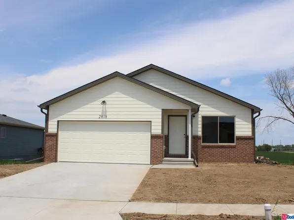 2818 W Washington St, Lincoln, NE 68522