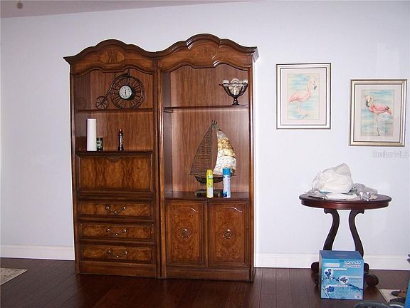 5th image of 201 Bedford St APT 82