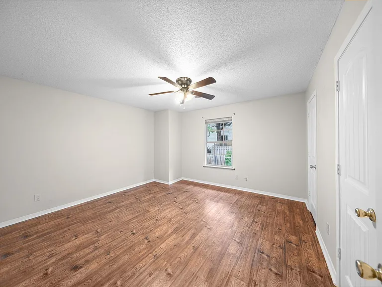 2456 N Brophy Cir #2 — Photo 10