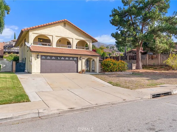 2878 Piedmont Dr, Highland, CA 92346