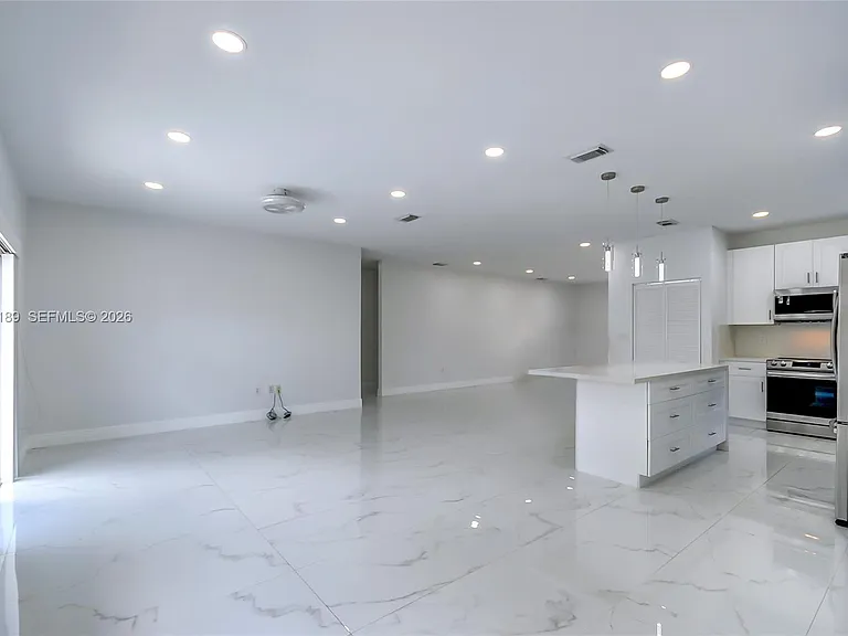 15548 SW 19th Ln — Photo 12