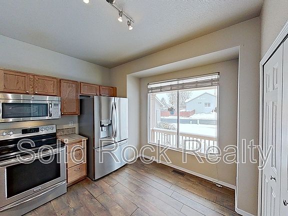 5th image of 4642 Crow Creek Dr