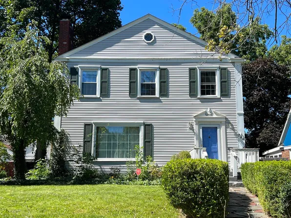 724 Kensington Ave, Flint, MI 48503