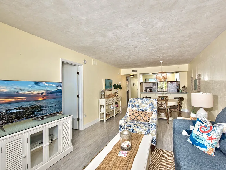 7500 Estero Blvd #202 — Photo 9
