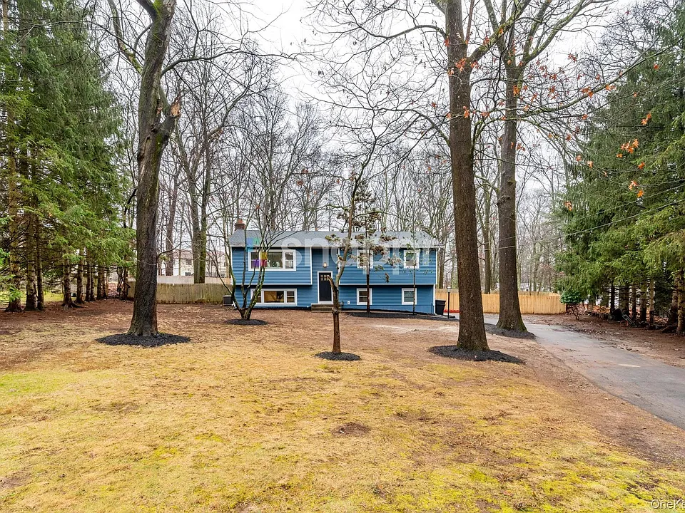 9 E Stemmer Ln