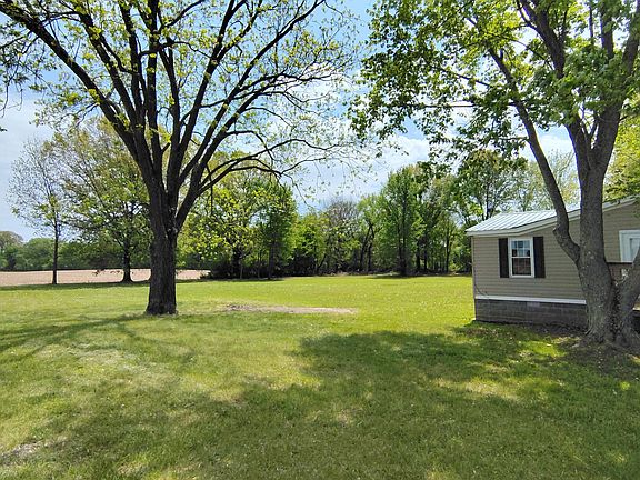 3rd image of 2654 Butler Rd