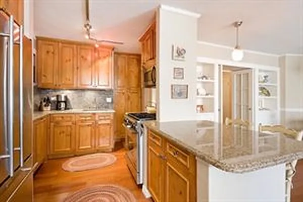 Sold by Douglas Elliman | media 4