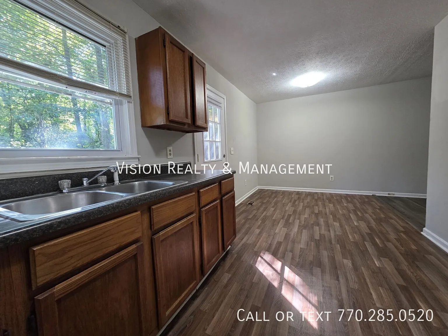 Private 3 BR 2 BA -Central Schools — Photo 3