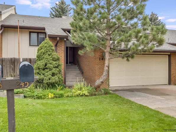 245 Lake Shore Dr, Cheyenne, WY 82009