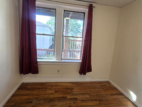 5th image of 84 2nd St APT 3