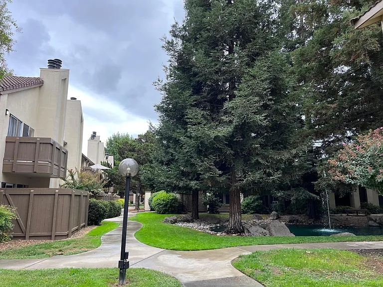 3701 Colonial Dr #30 — Photo 9