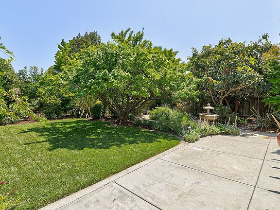 5th image of 2325 Quinn Ave