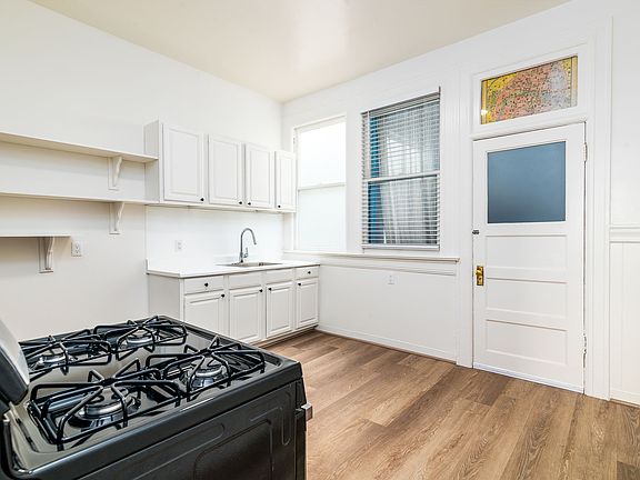 5th image of 312-322 Baker St #320B