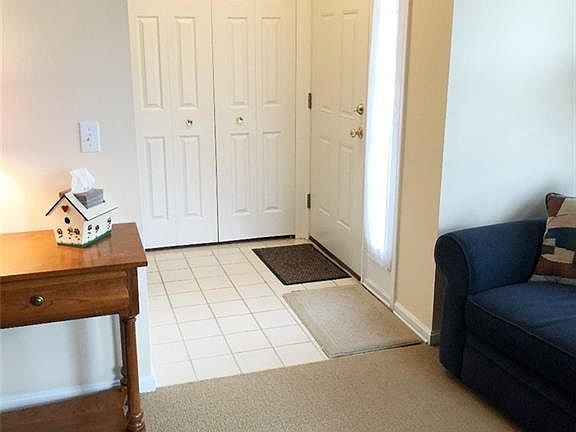 2nd image of 15968 Primrose Cir