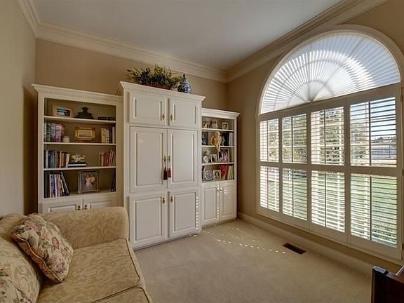 4th image of 2040 Brantwood Dr