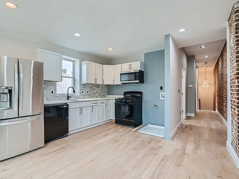 1614 E Lanvale St #2 — Photo 10
