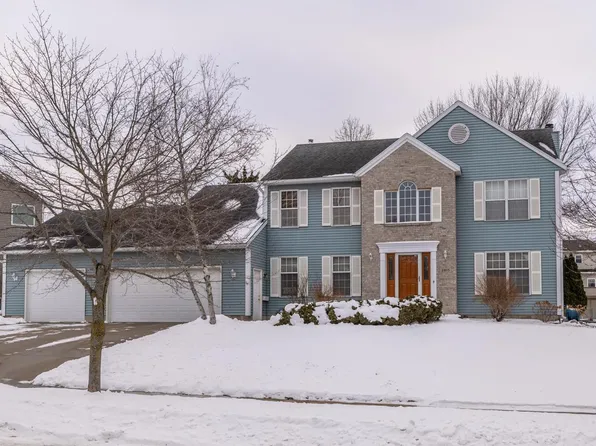 2405 Wilshire Ln NE, Rochester, MN 55906
