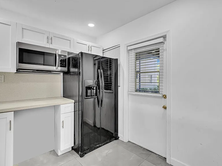 2451 SW 82nd Ave #108 — Photo 9