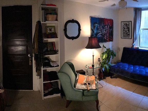 4th image of 2818 W Barry Ave #G2