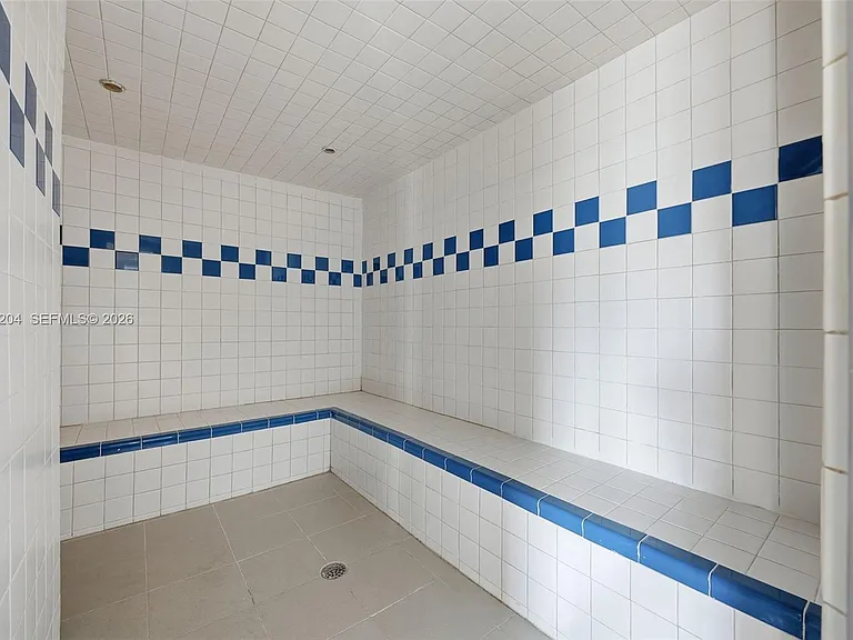 3 Grove Isle Dr #C605 — Photo 23