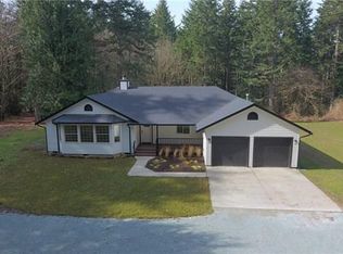 891 Arrowhead Dr, Camano Island, WA 98282