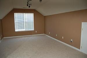 2nd image of 604 Spring Leaf Ct