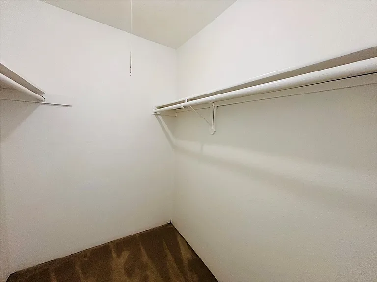 9201 Clarewood Dr #129 — Photo 16