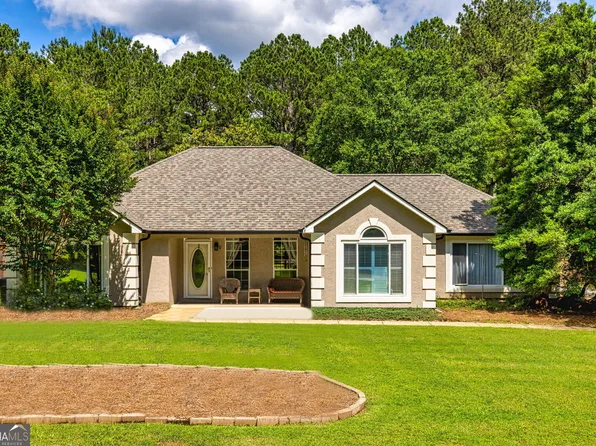 130 Laurel Lake Rd, Tyrone, GA 30290