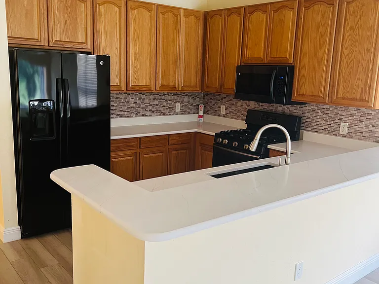 9316 Leatherwood Ave — Photo 10